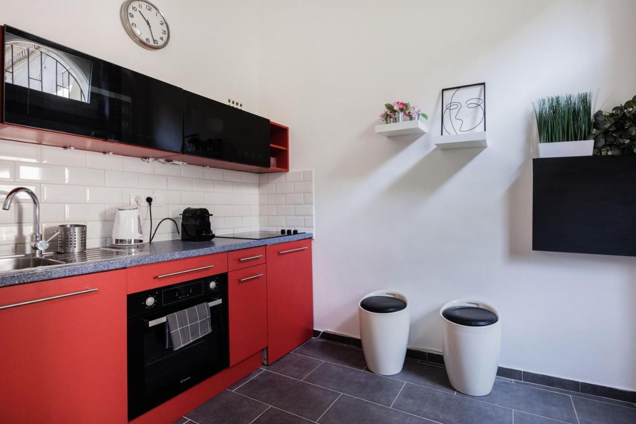 Trendy Apartment At The Hippest Location Budapest Exterior foto